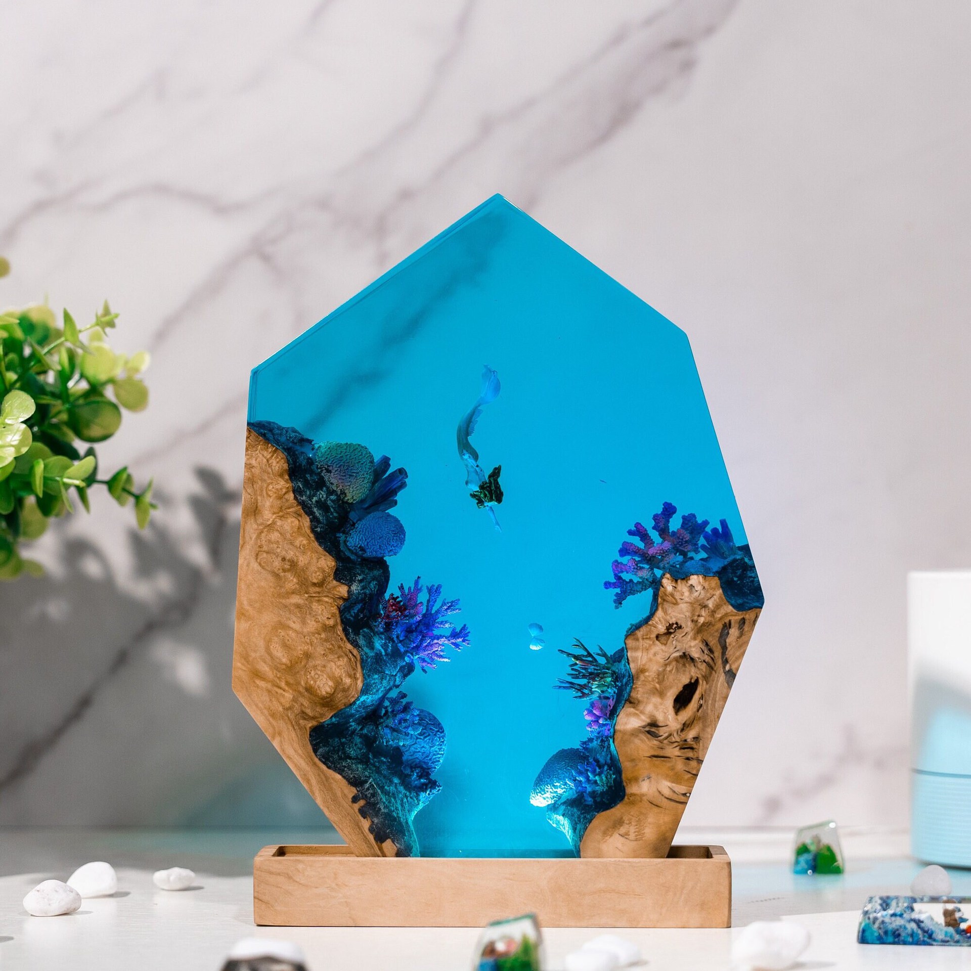 Customized Items Resin Table L - Lighting World Decor review and price