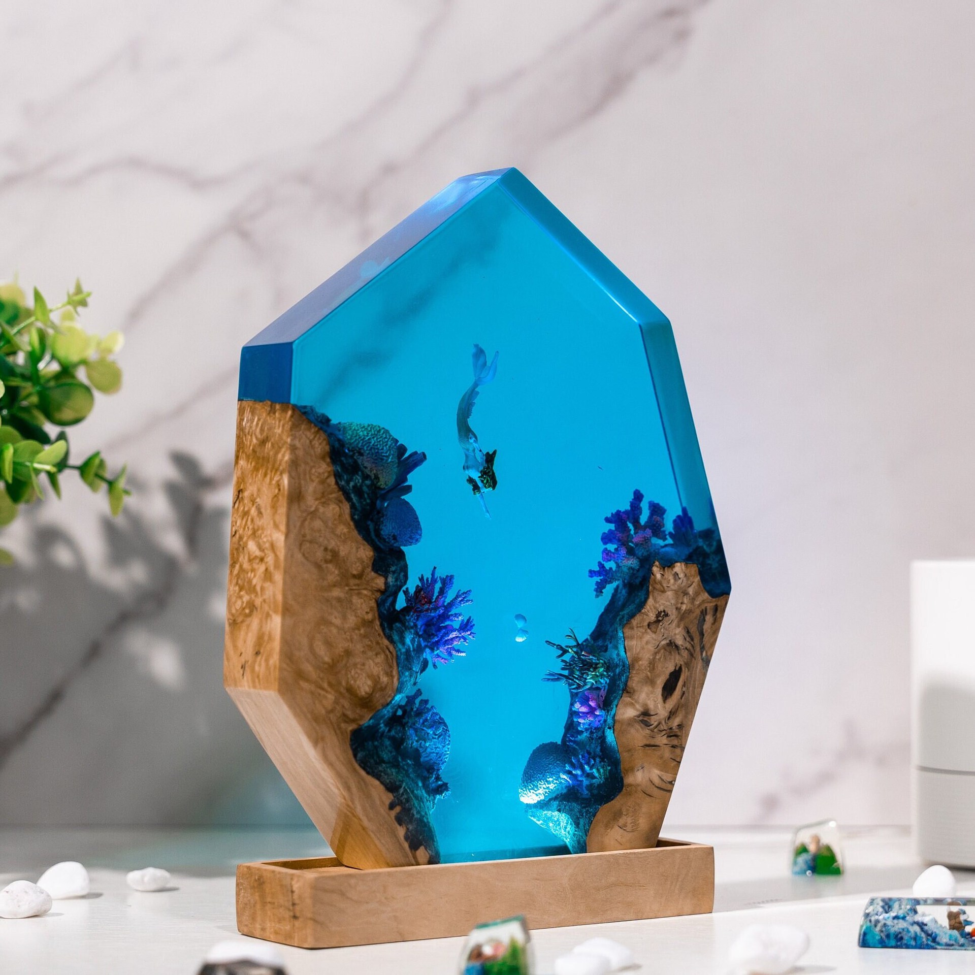Customized Items Resin Table L - Lighting World Decor review and price