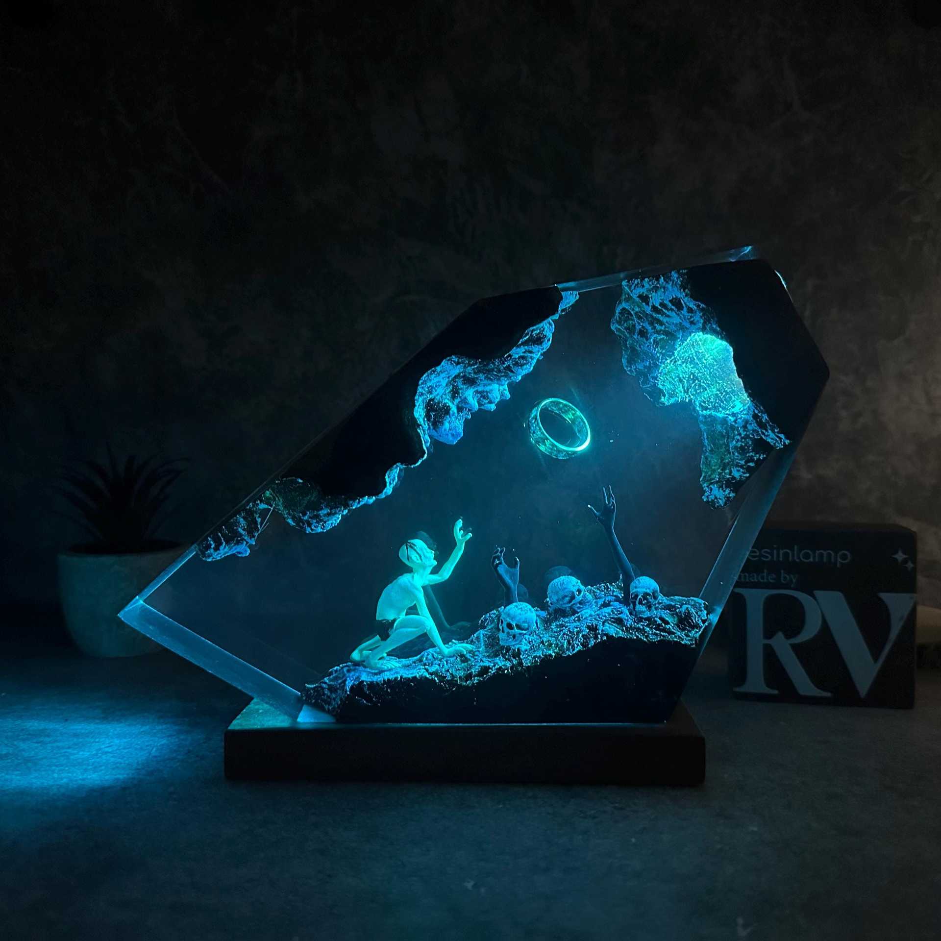 Gollum Power Ring Resin Light  - Lighting World Decor review and price